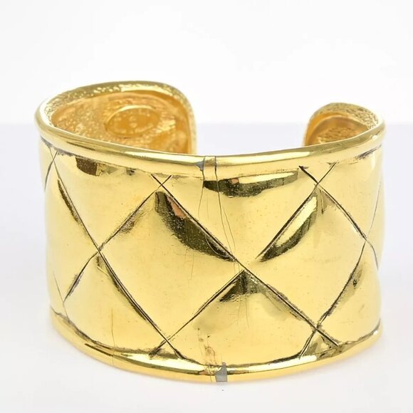 CHANEL CC Logo Matelasse Bangle Bracelet GHW France Accessory - Picture 1 of 14